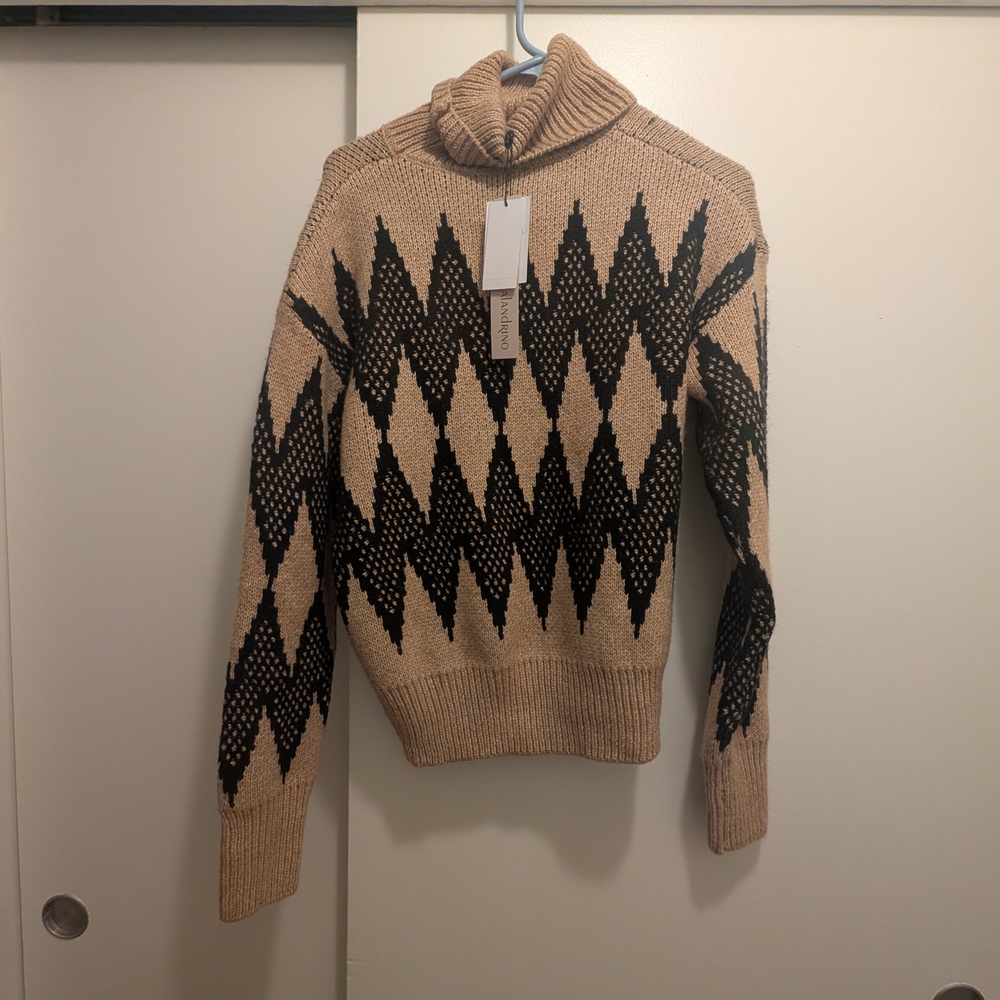 NWT Beige and Black Patterned Turtleneck